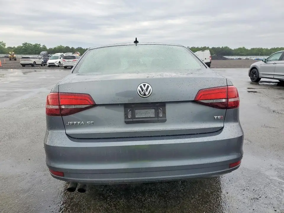2017 VOLKSWAGEN JETTA SE  