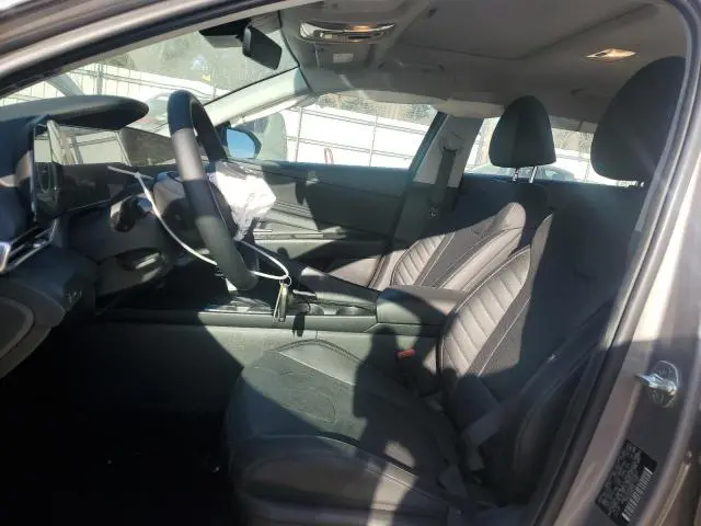 2022 HYUNDAI ELANTRA LIMITED  