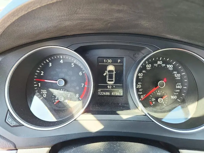 2017 VOLKSWAGEN JETTA SE  