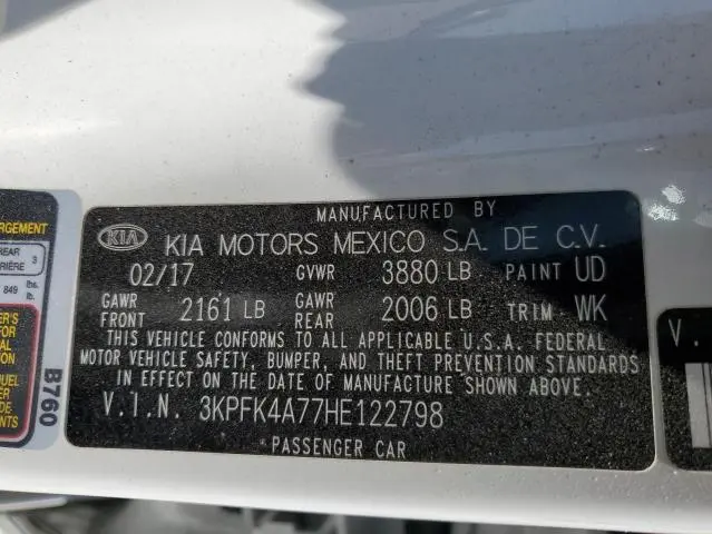 2017 KIA FORTE LX  