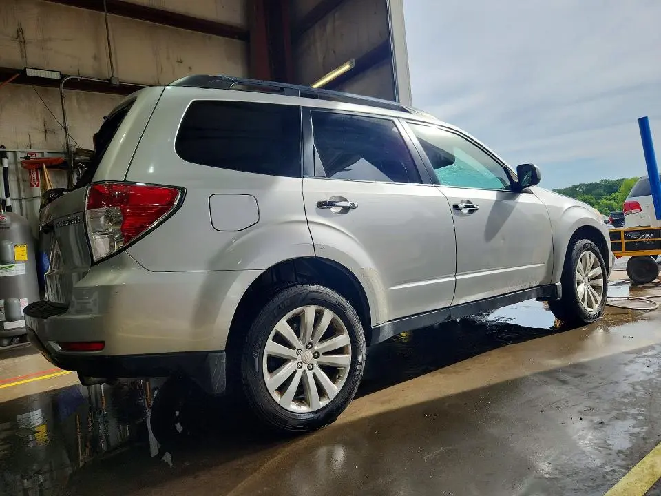 2011 SUBARU FORESTER LIMITED  