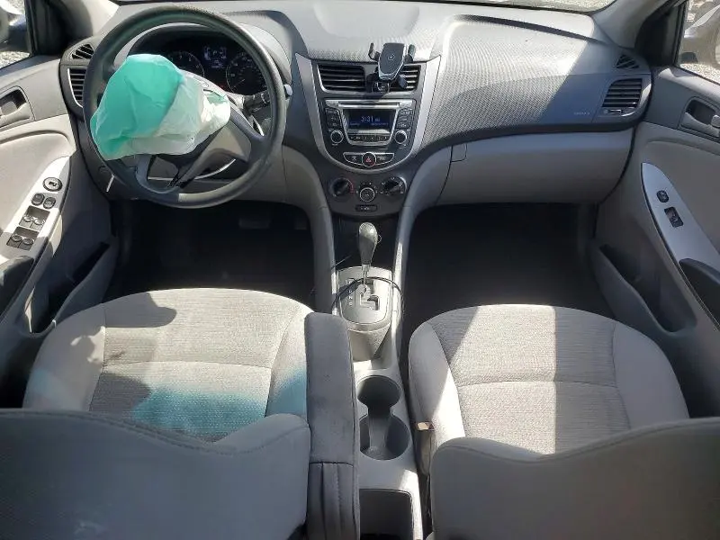 2015 HYUNDAI ACCENT GLS  