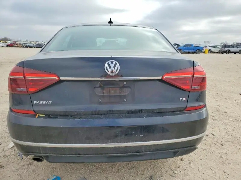 2017 VOLKSWAGEN PASSAT R-LINE  