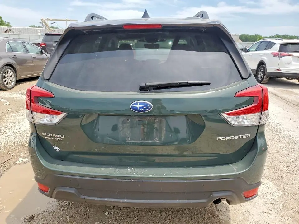 2024 SUBARU FORESTER PREMIUM  