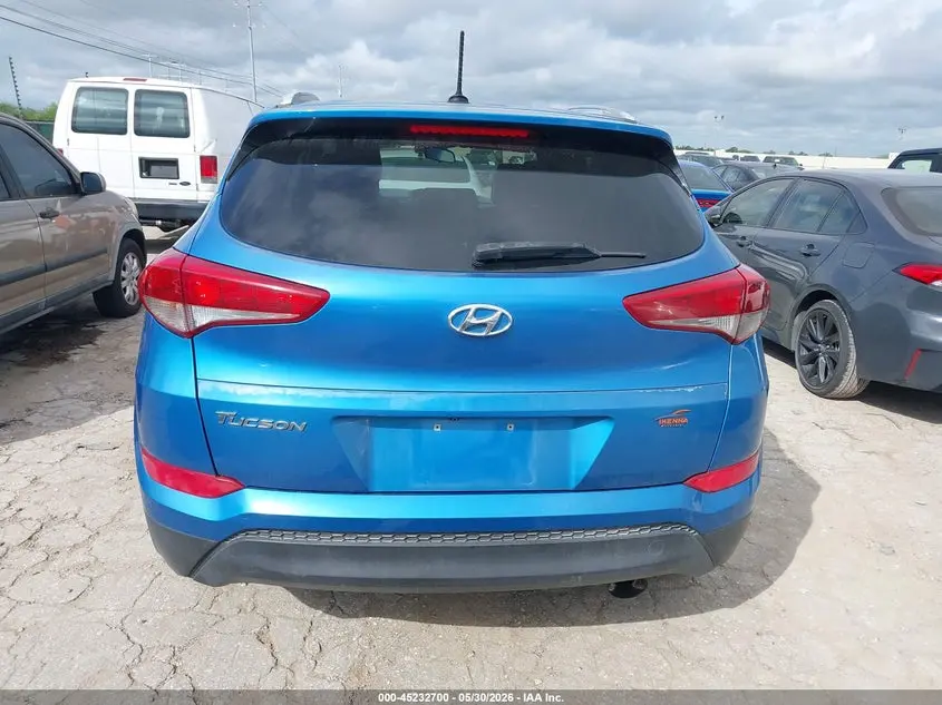 2017 HYUNDAI TUCSON SE