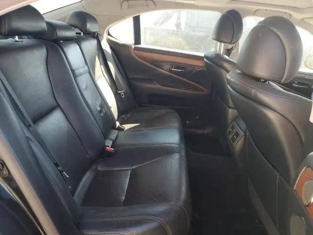 2011 LEXUS LS 460  