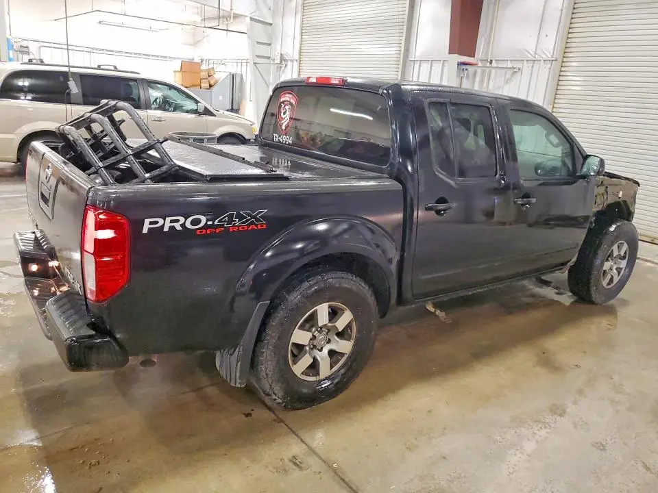 2012 NISSAN FRONTIER S  