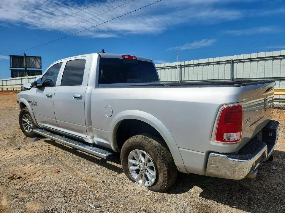 2016 RAM 1500 LARAMIE  