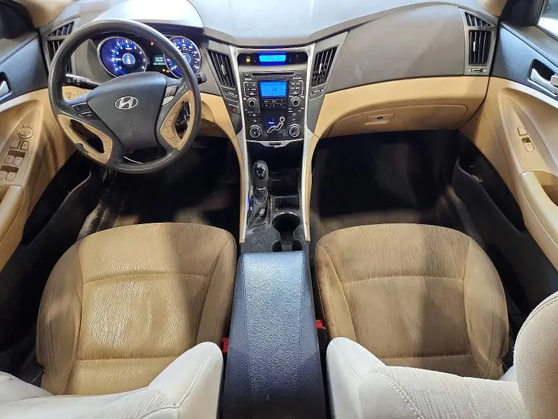 2011 HYUNDAI SONATA GLS  