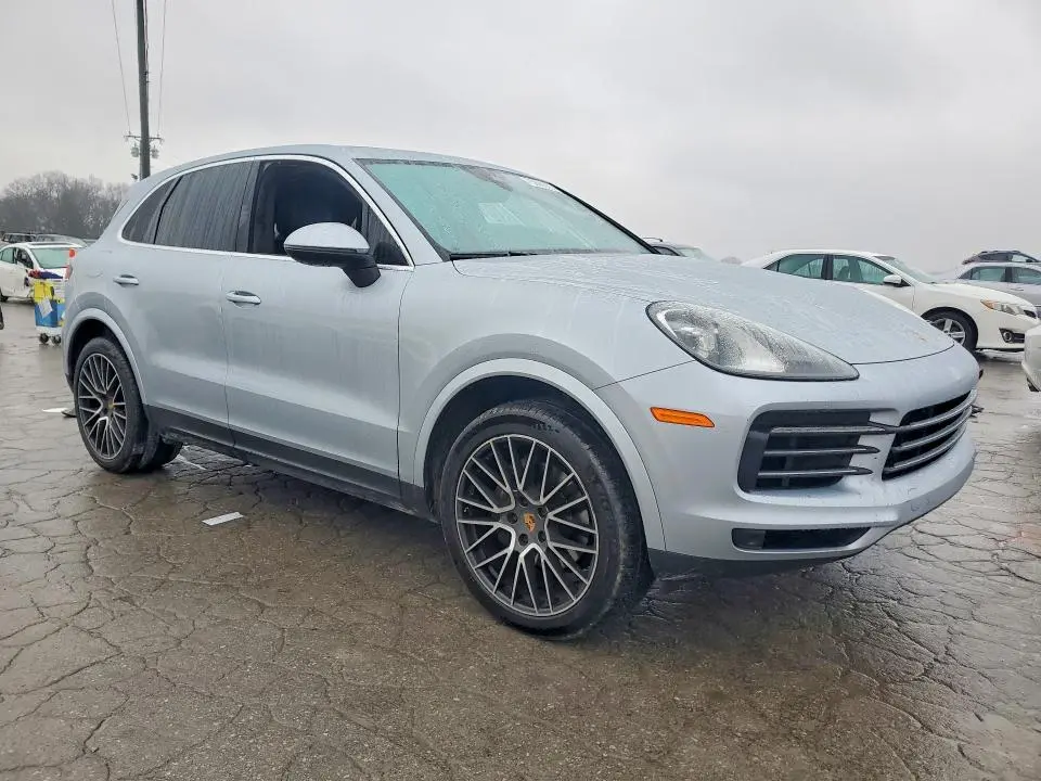2019 PORSCHE CAYENNE   