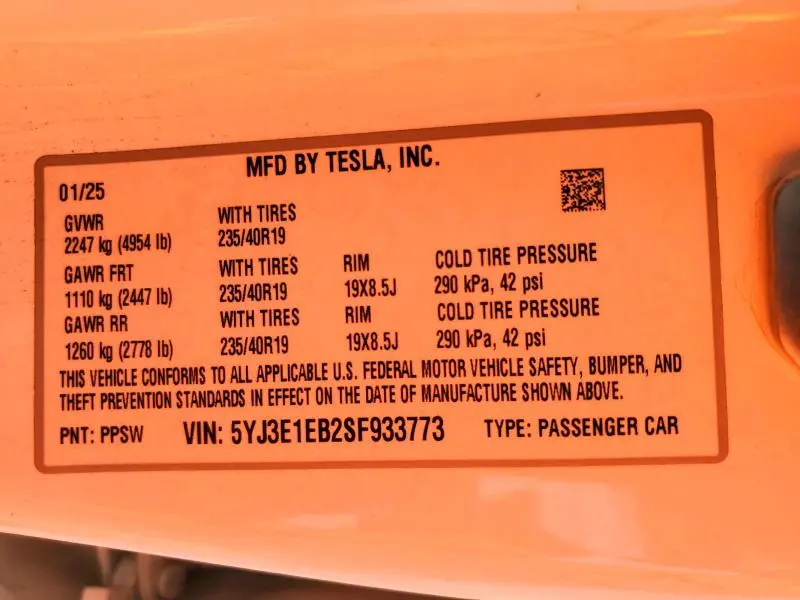 2025 TESLA MODEL 3   