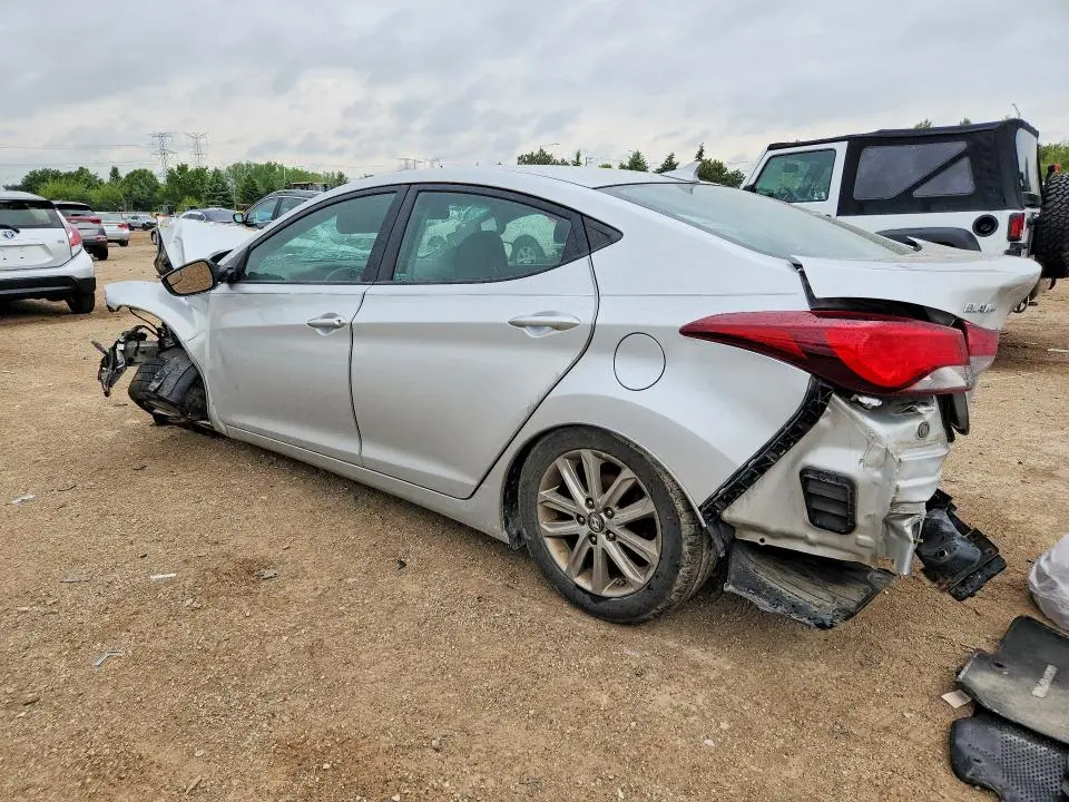 2015 HYUNDAI ELANTRA SE  