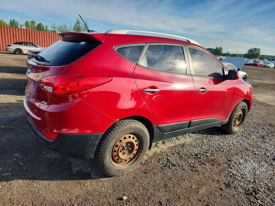 2014 HYUNDAI TUCSON SE  