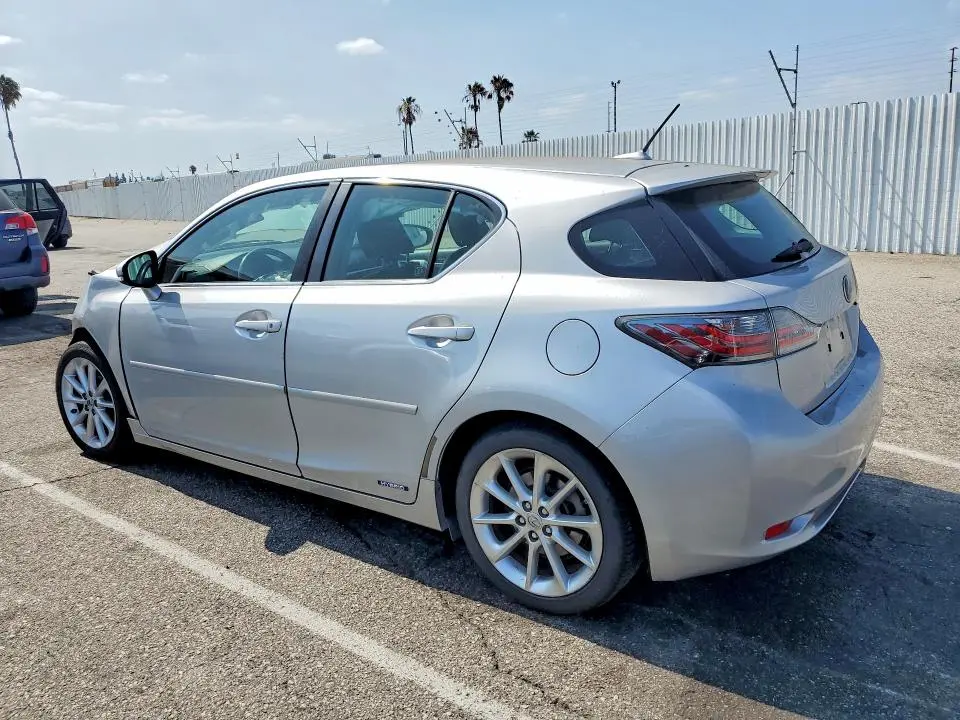 2011 LEXUS CT 200  