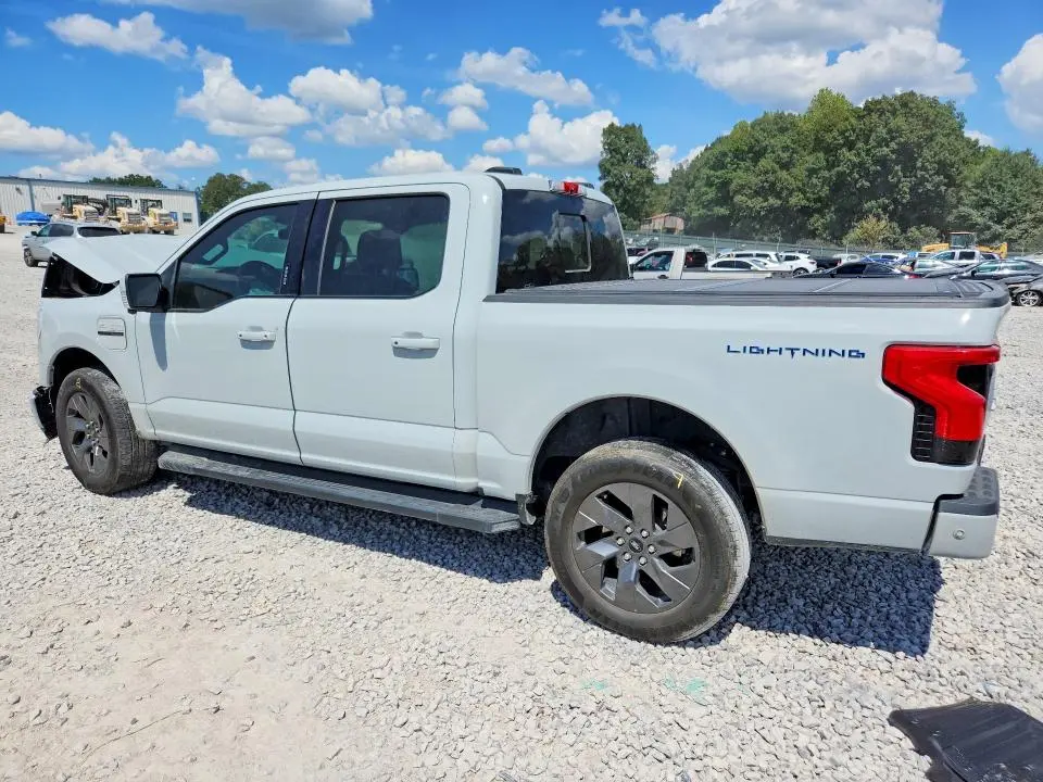 2023 FORD F150 LIGHTNING PRO  