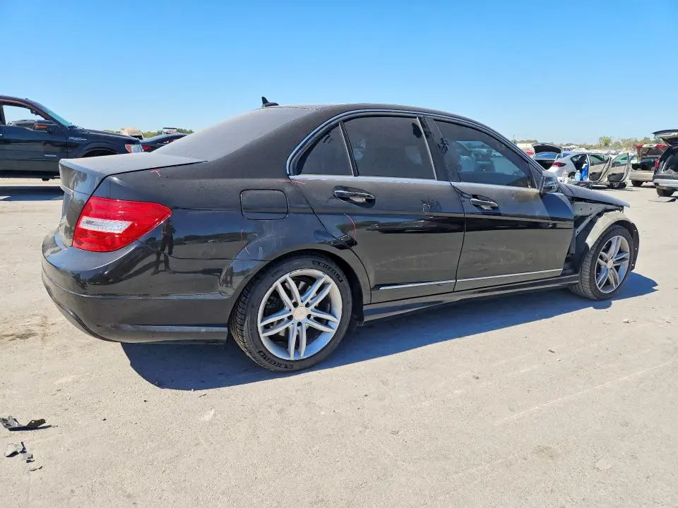 2014 MERCEDES-BENZ C 250  