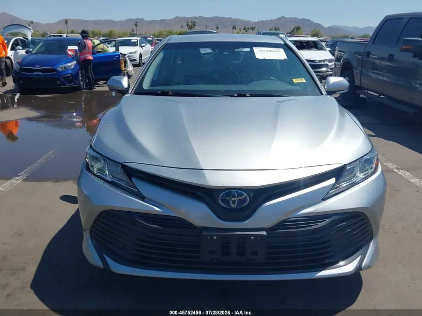 2020 TOYOTA CAMRY LE HYBRID
