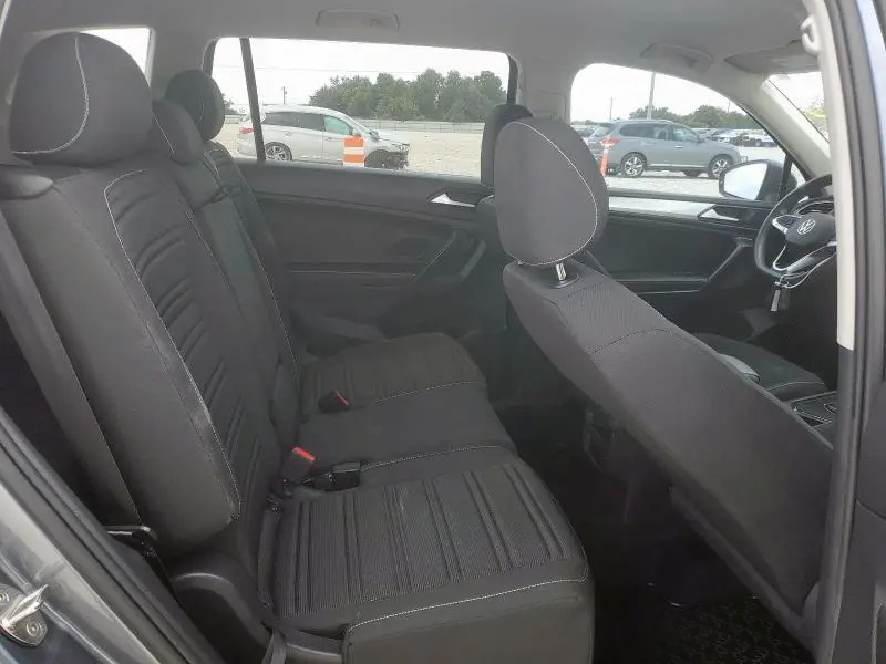 2022 VOLKSWAGEN TIGUAN S  