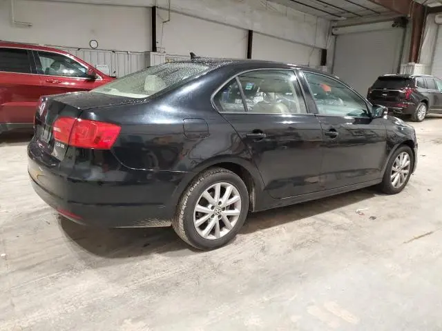 2012 VOLKSWAGEN JETTA SE  