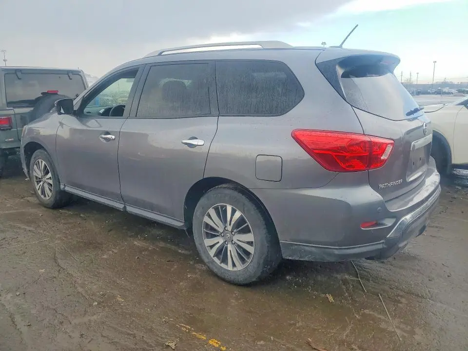 2018 NISSAN PATHFINDER SL  