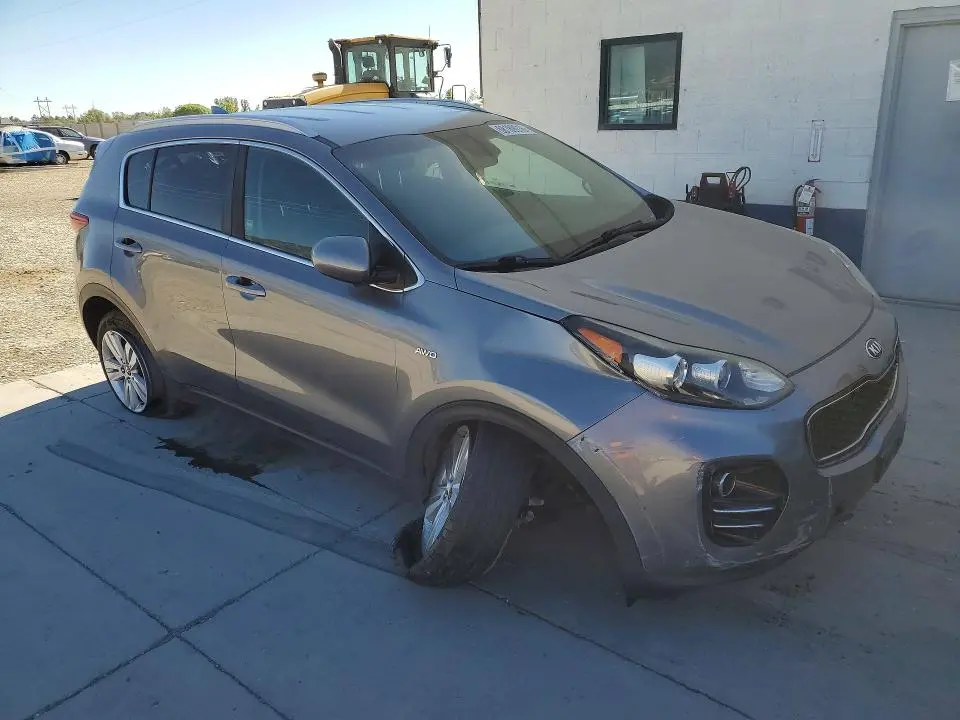 2018 KIA SPORTAGE LX  