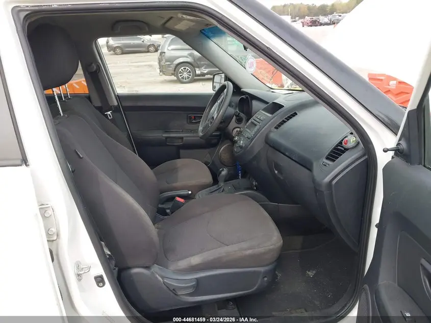 2013 KIA SOUL  