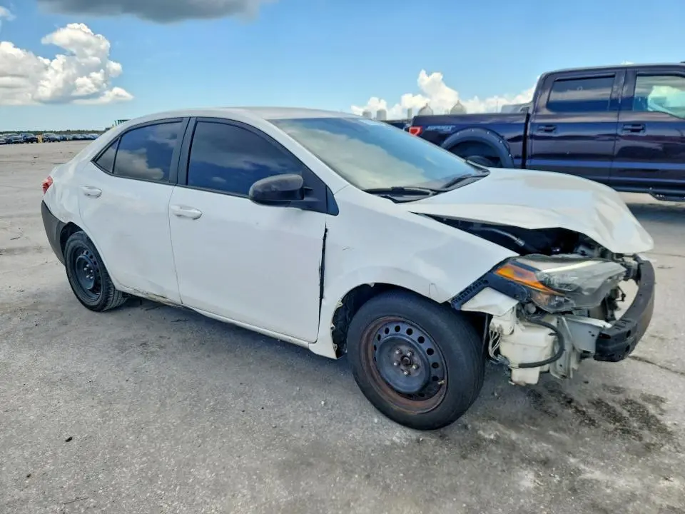 2019 TOYOTA COROLLA LE  