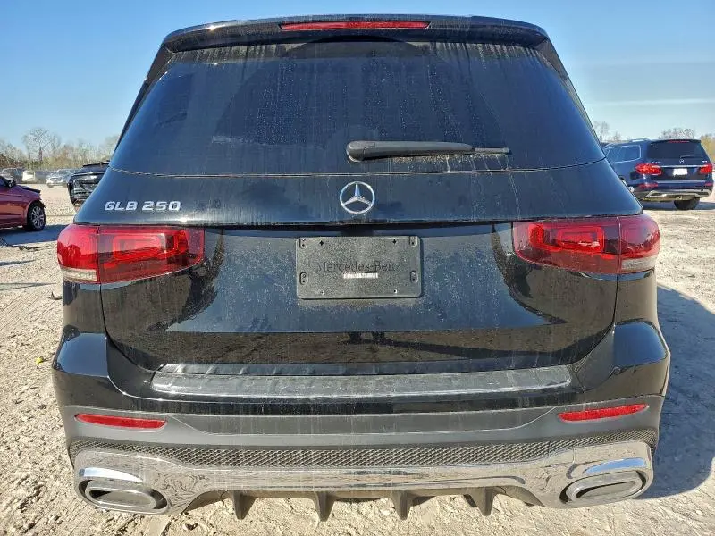 2022 MERCEDES-BENZ GLB 250  