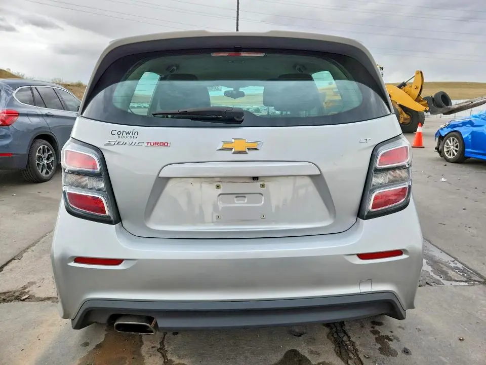 2017 CHEVROLET SONIC LT  