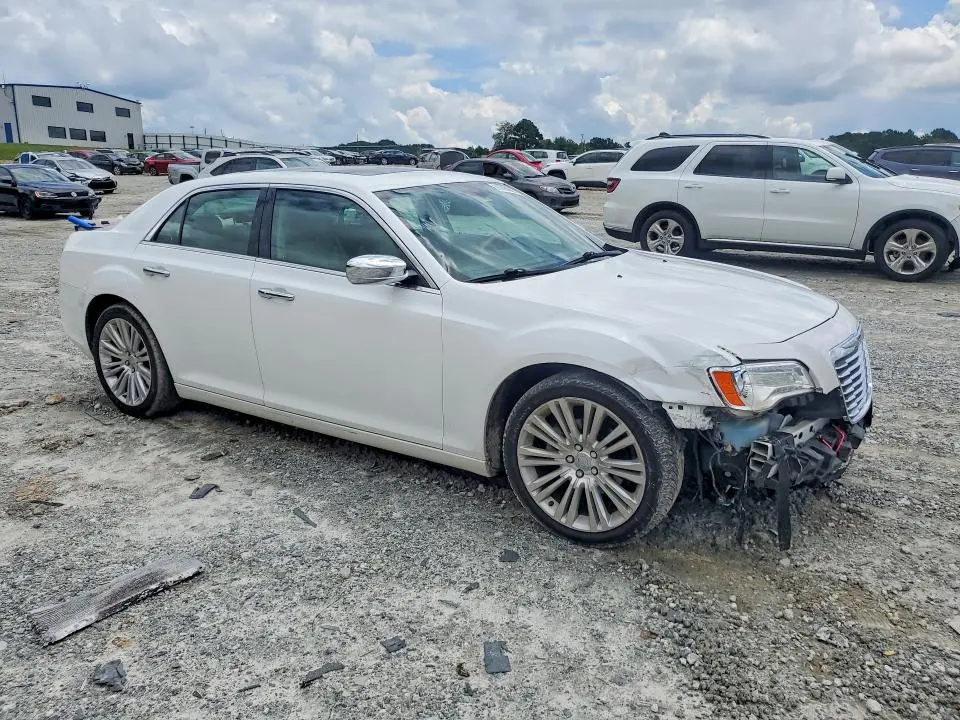2013 CHRYSLER 300C   