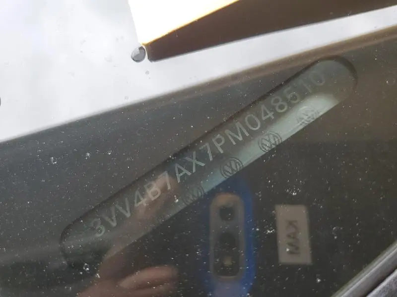 2023 VOLKSWAGEN TIGUAN SEL R-LINE BLACK  