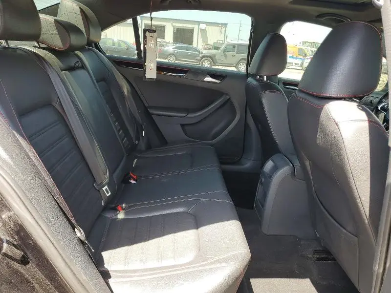 2016 VOLKSWAGEN JETTA GLI  