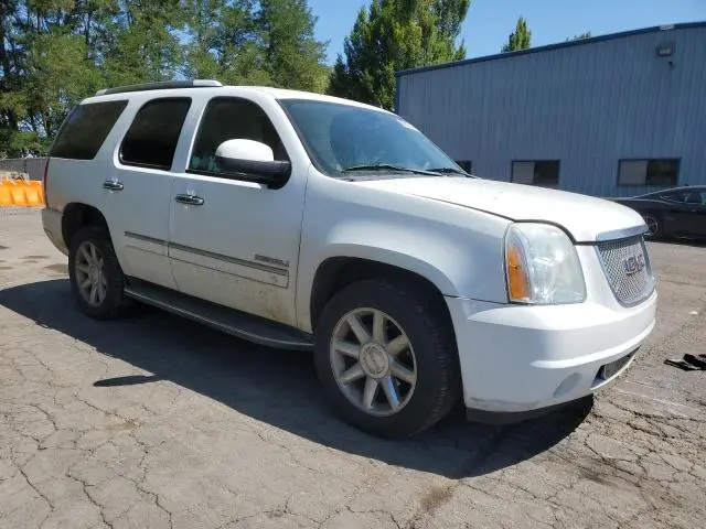 2011 GMC YUKON DENALI  
