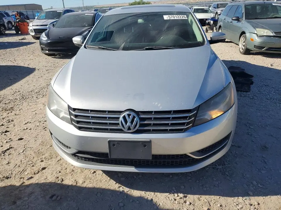 2014 VOLKSWAGEN PASSAT SE  