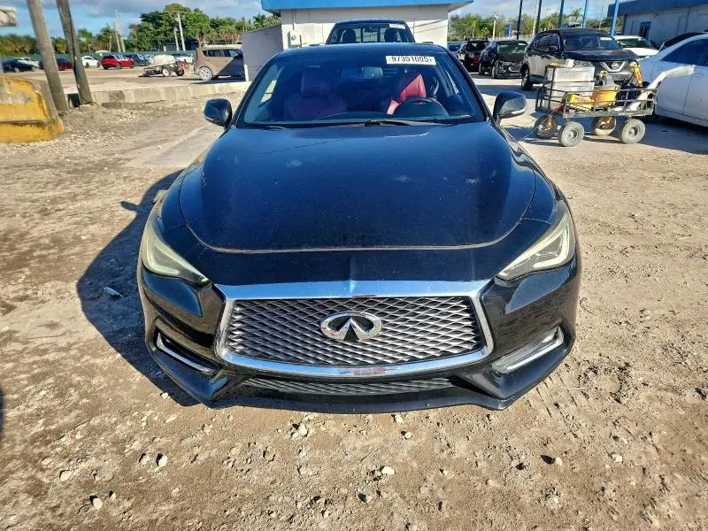 2017 INFINITI Q60 RED SPORT 400  