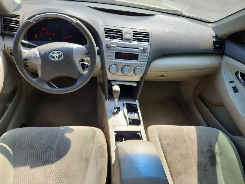 2011 TOYOTA CAMRY LE  