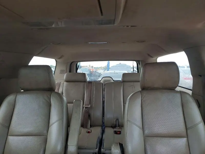2011 CHEVROLET SUBURBAN C1500 LTZ  