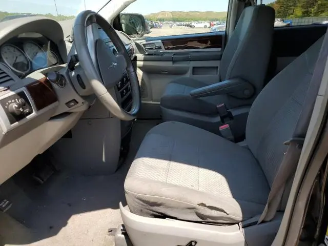2010 CHRYSLER TOWN & COUNTRY TOURING  