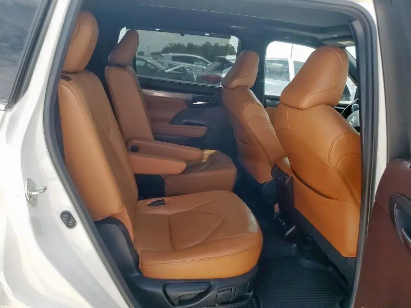 2021 TOYOTA HIGHLANDER HYBRID PLATINUM  