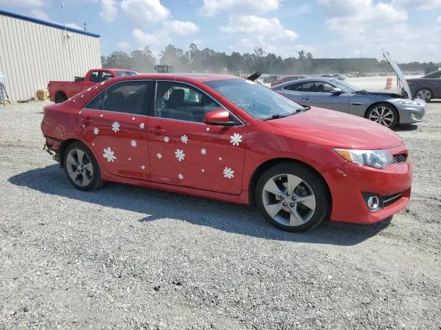 2014 TOYOTA CAMRY SE