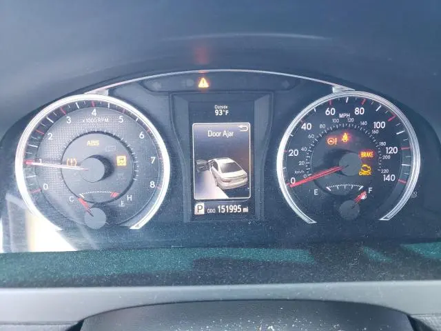 2016 TOYOTA CAMRY LE  