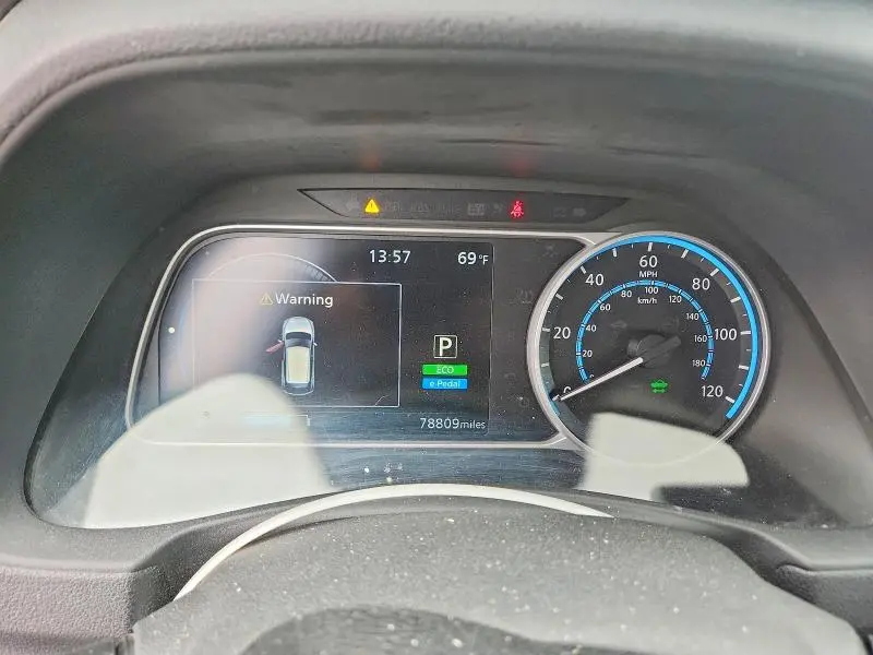 2018 NISSAN LEAF SL  