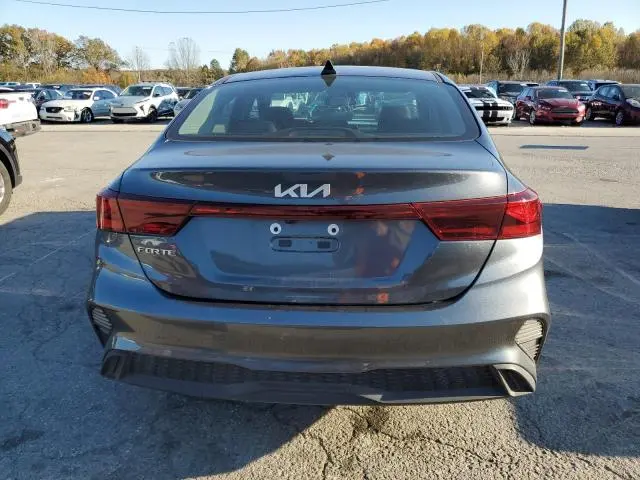 2024 KIA FORTE LX  