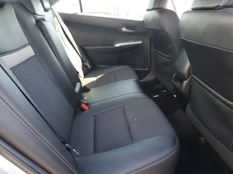 2014 TOYOTA CAMRY SE  