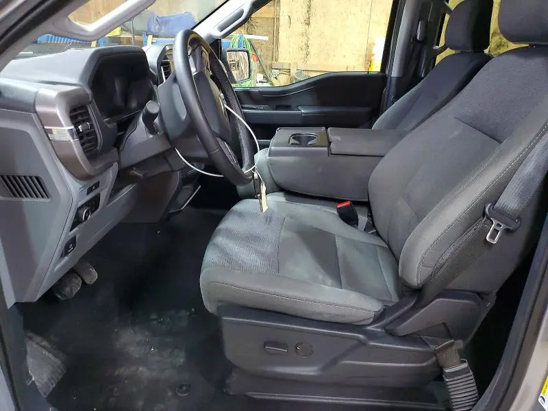 2025 FORD F150 XLT  