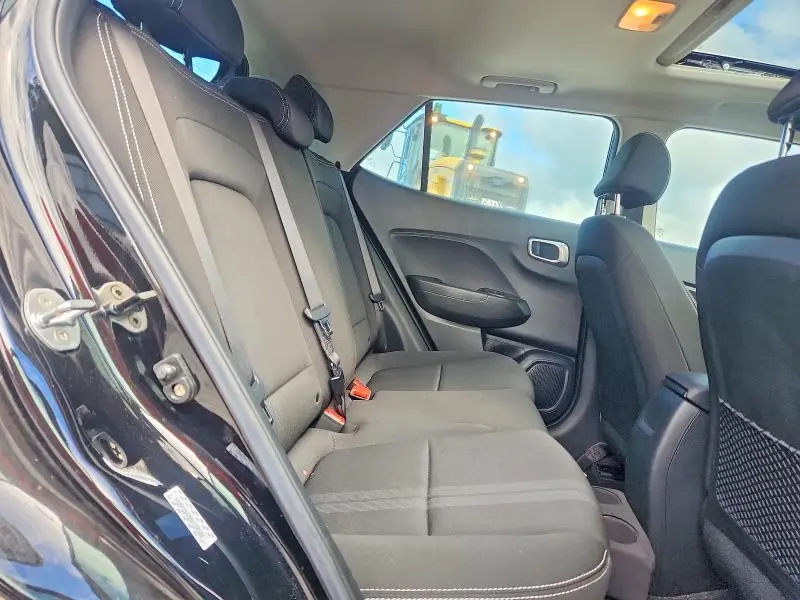 2022 HYUNDAI VENUE SEL  
