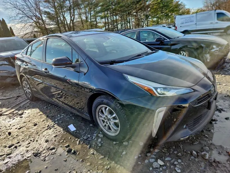 2021 TOYOTA PRIUS LE  