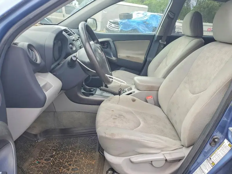 2011 TOYOTA RAV4 BASE  