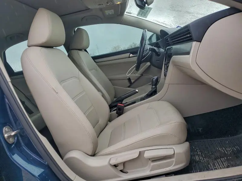 2020 VOLKSWAGEN PASSAT SE  