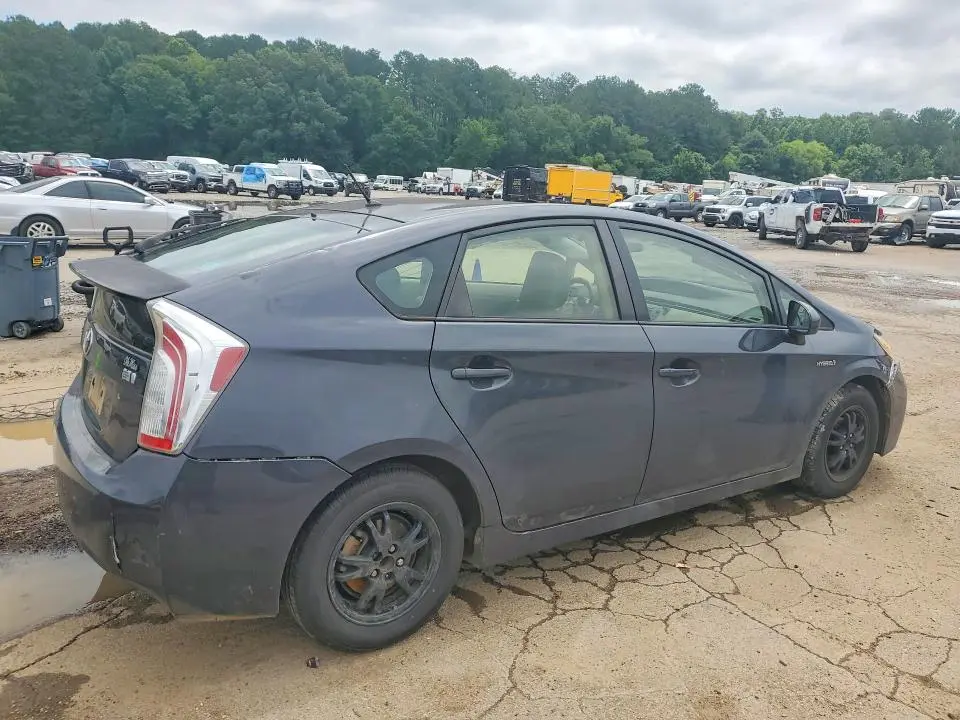 2015 TOYOTA PRIUS TWO  